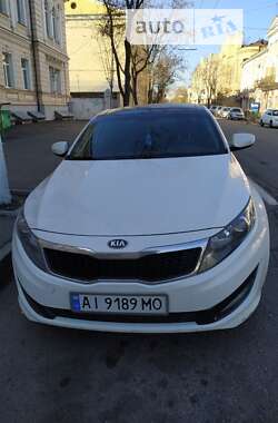 Седан Kia Optima 2013 в Киеве