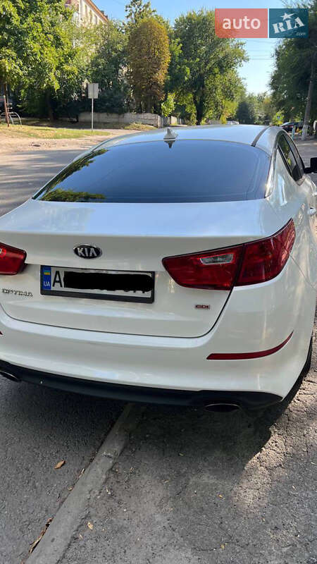 Седан Kia Optima 2015 в Днепре