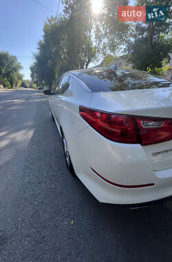Седан Kia Optima 2015 в 
