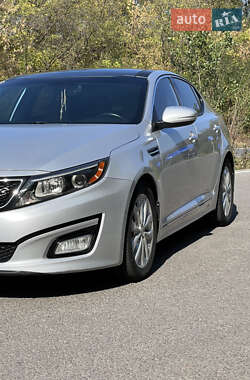 Седан Kia Optima 2014 в 