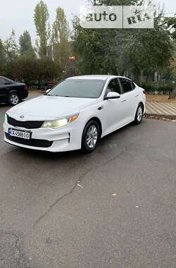 Седан Kia Optima 2016 в Киеве