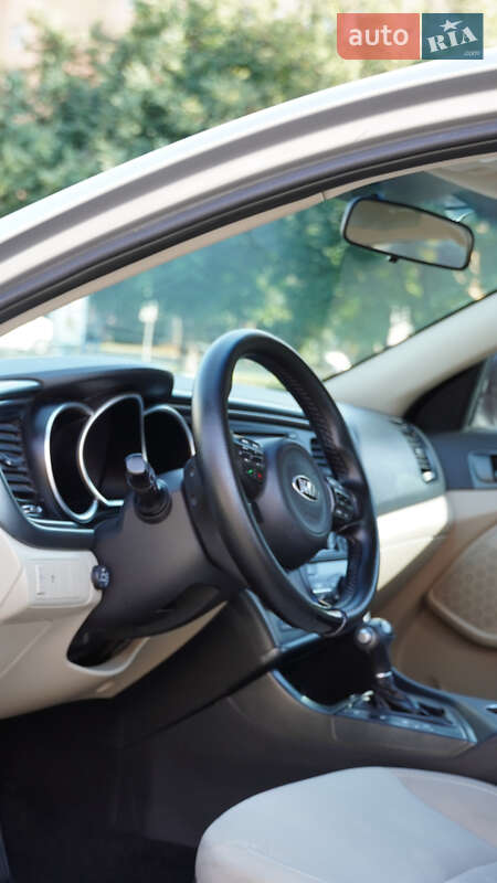 Седан Kia Optima 2014 в Броварах
