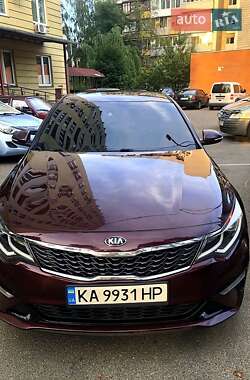 Седан Kia Optima 2018 в Киеве