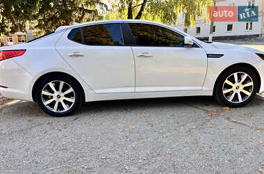 Седан Kia Optima 2012 в Смеле