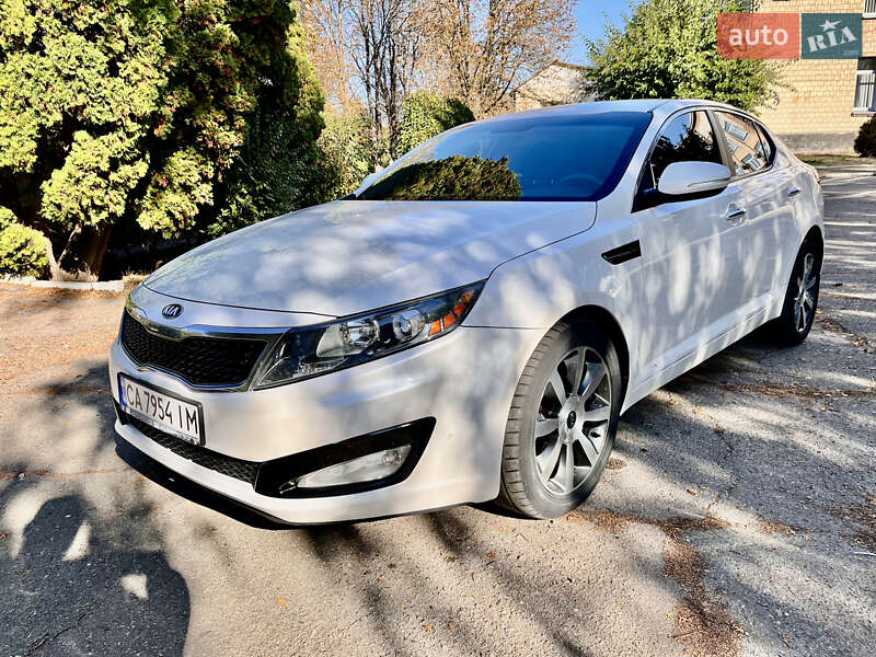 Седан Kia Optima 2012 в Смеле