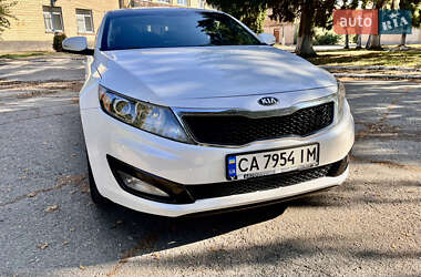 Седан Kia Optima 2012 в Смеле