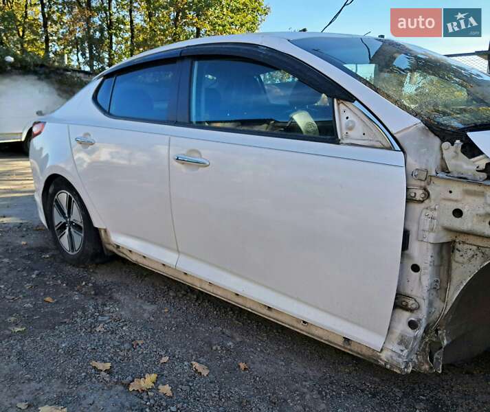 Седан Kia Optima 2012 в Вишневому фото 3 Седан Kia Optima 2012 в Вишневому