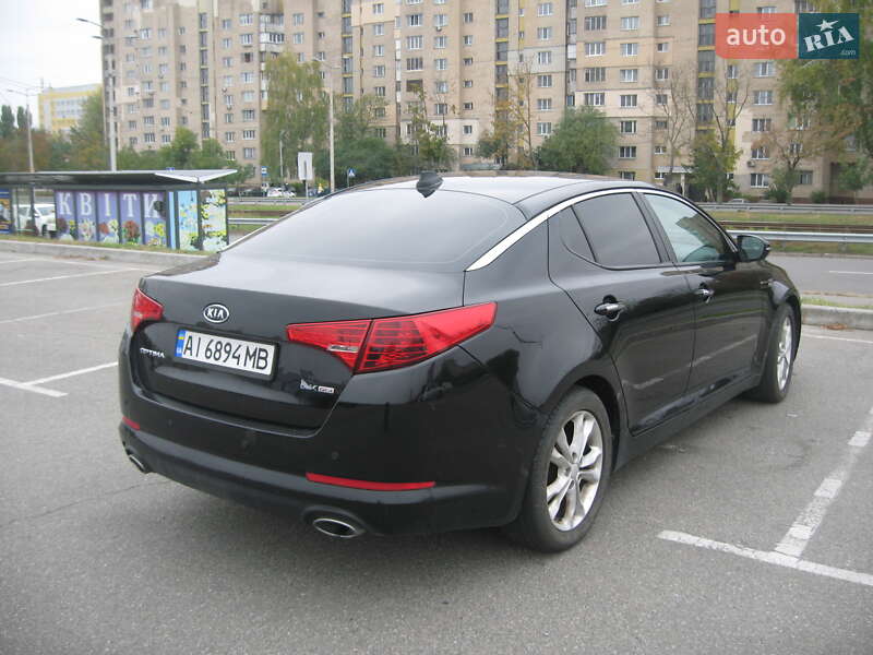 Седан Kia Optima 2011 в Киеве