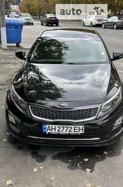 Седан Kia Optima 2015 в Одессе