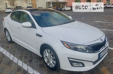 Седан Kia Optima 2015 в Харькове