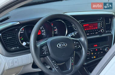 Седан Kia Optima 2013 в Дрогобичі