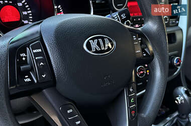 Седан Kia Optima 2013 в Дрогобичі