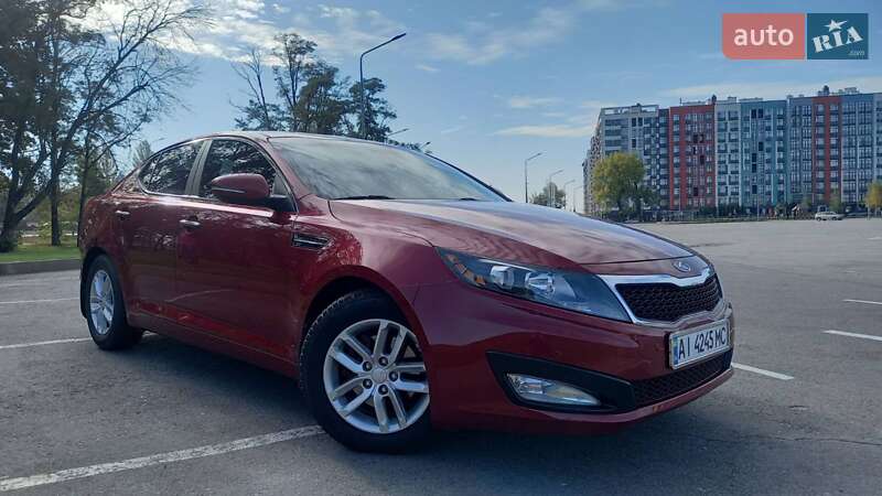 Седан Kia Optima 2012 в Киеве