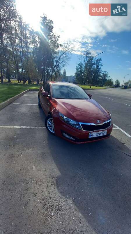 Седан Kia Optima 2012 в Киеве