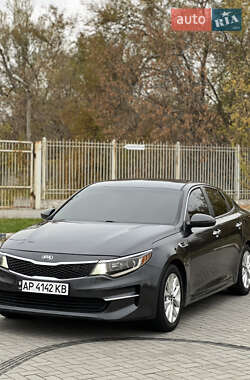 Седан Kia Optima 2016 в Запоріжжі