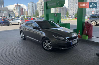 Седан Kia Optima 2013 в Киеве