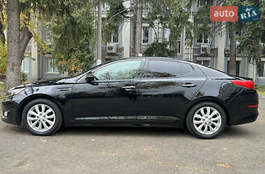 Седан Kia Optima 2013 в 