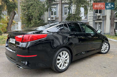 Седан Kia Optima 2013 в 