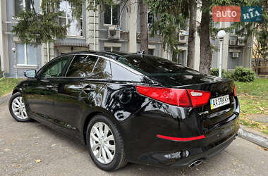 Седан Kia Optima 2013 в 