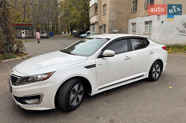 Седан Kia Optima 2013 в Арцизе