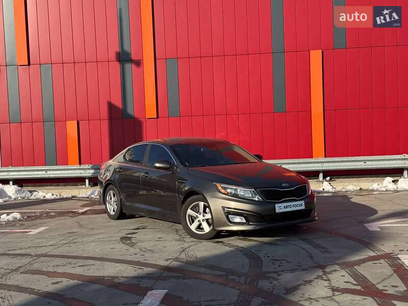 Седан Kia Optima 2014 в Киеве