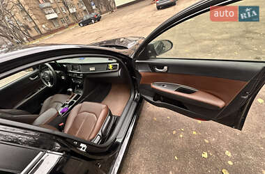 Седан Kia Optima 2016 в Запорожье