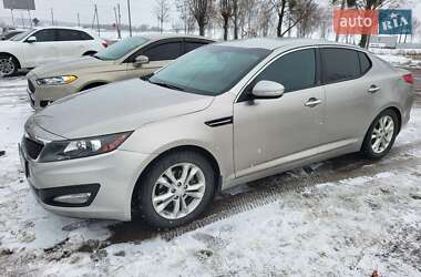 Седан Kia Optima 2013 в Богуславі