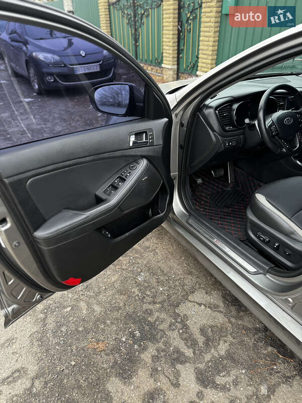 Седан Kia Optima 2011 в Миргороді