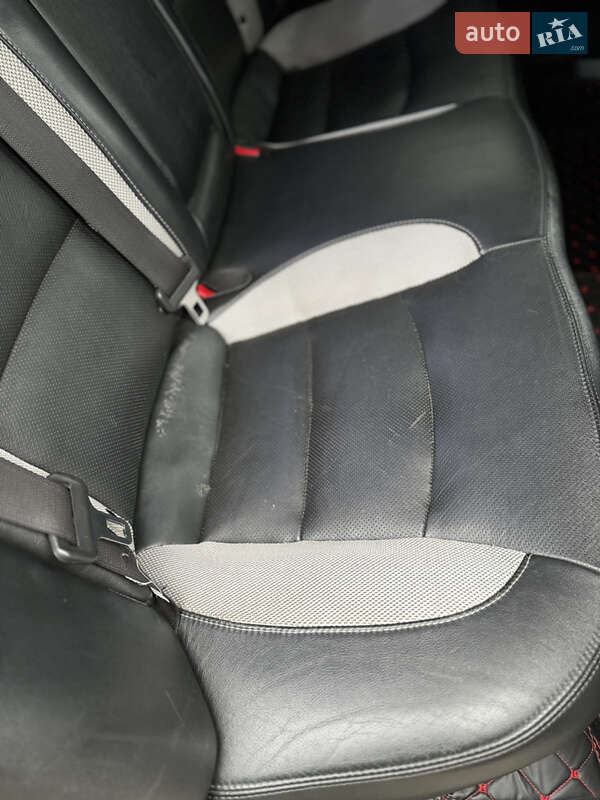 Седан Kia Optima 2011 в Миргороді