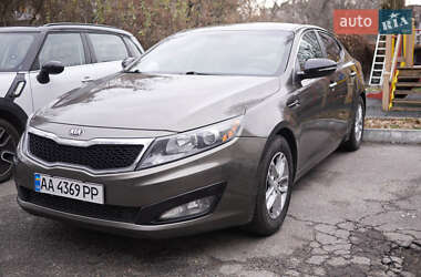 Седан Kia Optima 2013 в Киеве