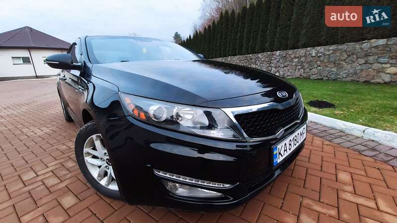 Седан Kia Optima 2011 в Киеве