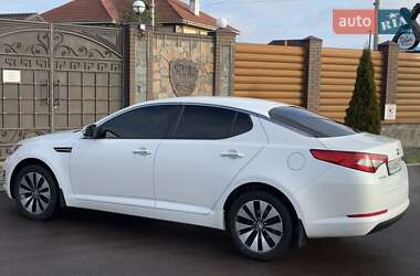 Седан Kia Optima 2012 в Києві