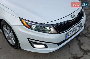 Седан Kia Optima 2015 в 