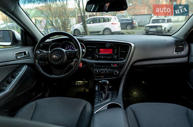 Седан Kia Optima 2015 в 