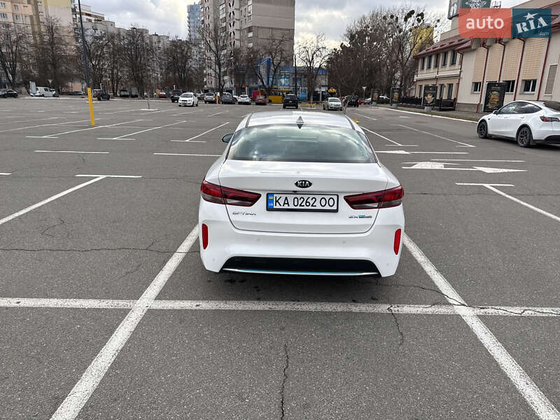 Седан Kia Optima 2019 в Киеве
