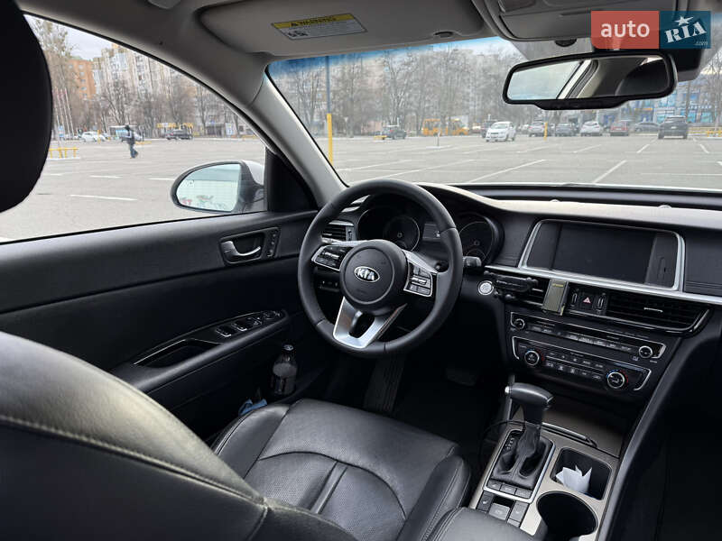 Седан Kia Optima 2019 в Киеве