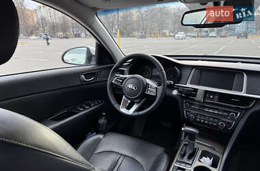 Седан Kia Optima 2019 в 