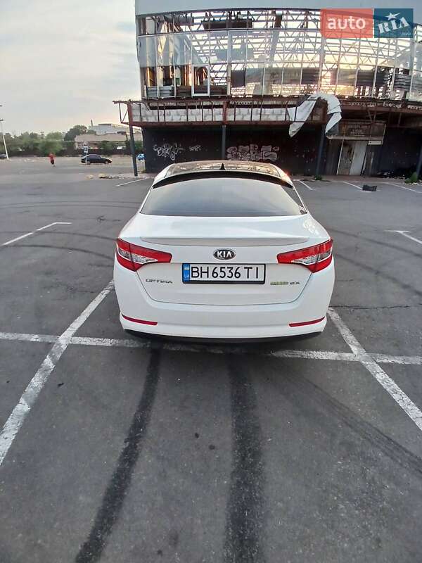 Седан Kia Optima 2013 в Одессе
