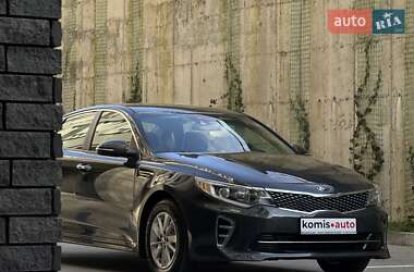 Седан Kia Optima 2016 в Хмельницькому