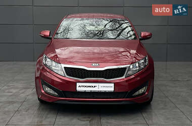 Седан Kia Optima 2013 в 