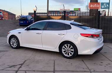 Седан Kia Optima 2016 в Києві