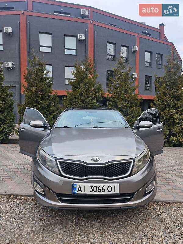 Седан Kia Optima 2015 в 