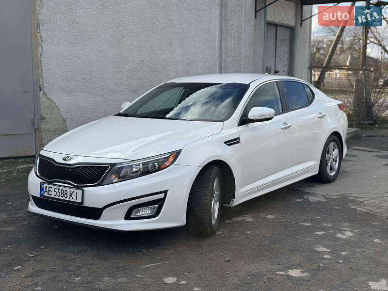 Седан Kia Optima 2015 в Покровському