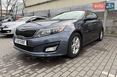 Седан Kia Optima 2015 в 