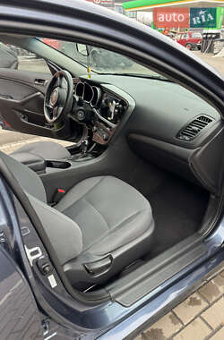 Седан Kia Optima 2015 в 