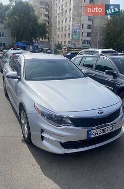Седан Kia Optima 2016 в Киеве