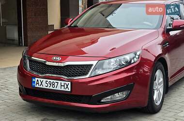 Седан Kia Optima 2013 в Харькове