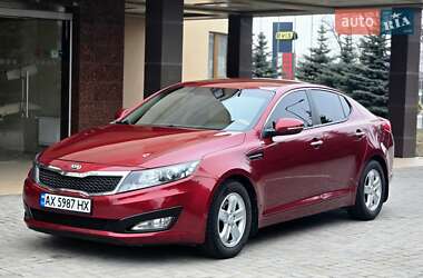 Седан Kia Optima 2013 в Харькове