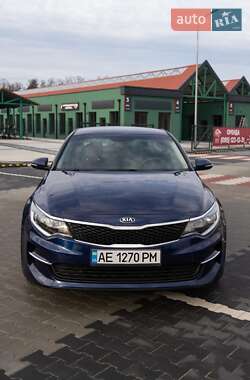 Седан Kia Optima 2018 в Києві