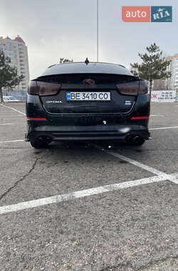 Седан Kia Optima 2013 в Николаеве